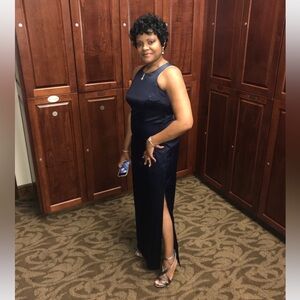 Custom made navy blue sateen sleeveless bridesmaid dress